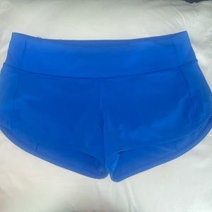Lululemon - “Poolside” Blue- Low Rise 2.5” Speed Up Shorts- Size 6 Reg